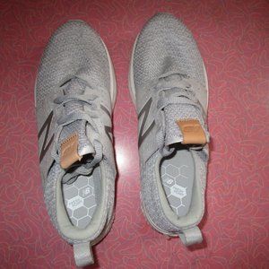 Men's New Balance Sneaker Grey